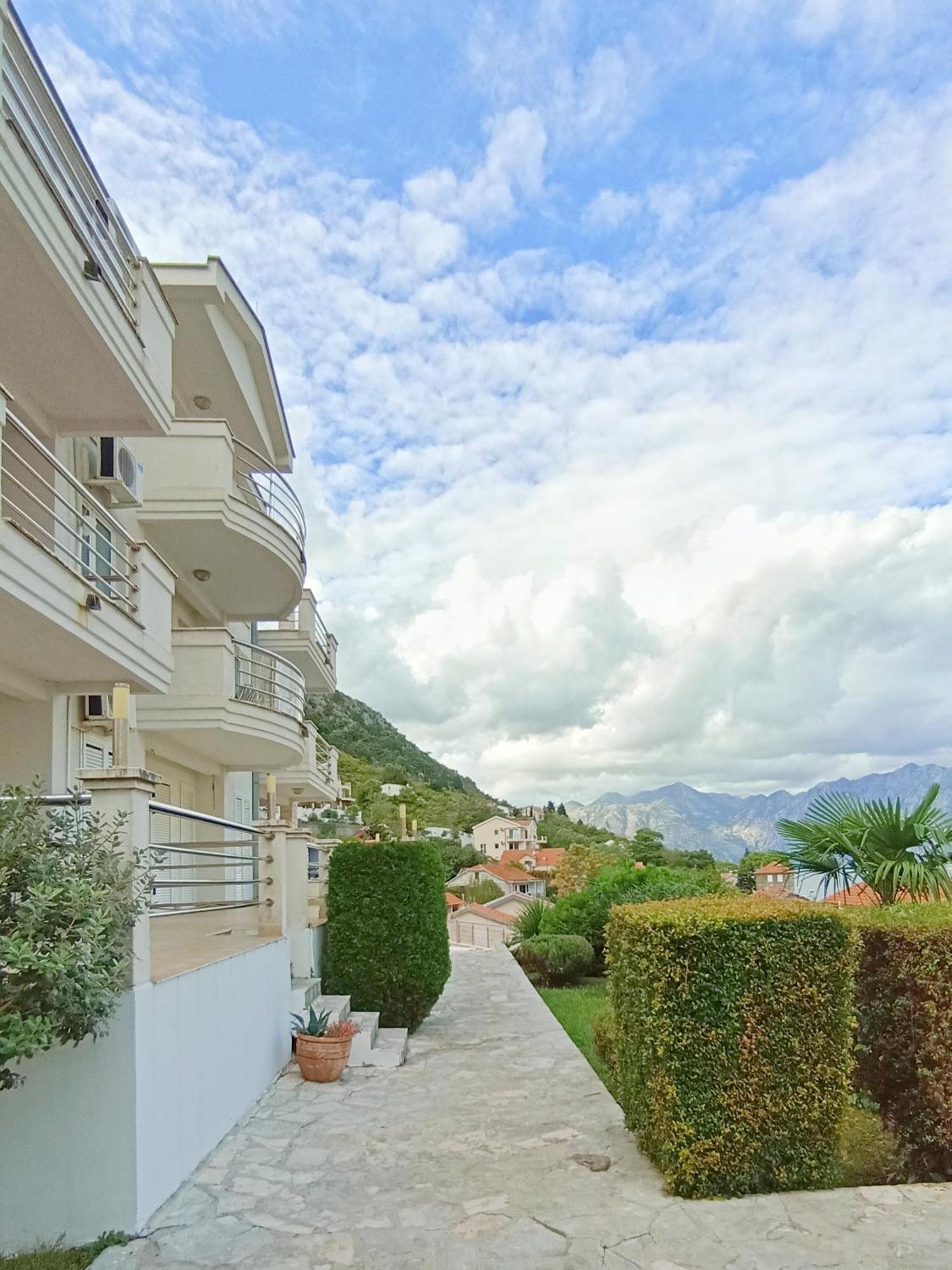 Apartment Kotor Eksteriør billede